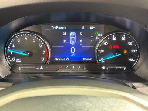 Used 2024 Ford Explorer XLT AWD/4WD image 31