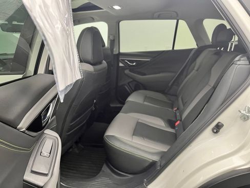 Used 2023 Subaru Outback Onyx Edition AWD/4WD image 40
