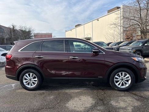 Used 2019 Kia Sorento LX image 13