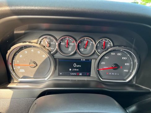 Used 2021 Chevrolet Silverado 1500 LT Trail Boss w/ Convenience Package II AWD/4WD image 39