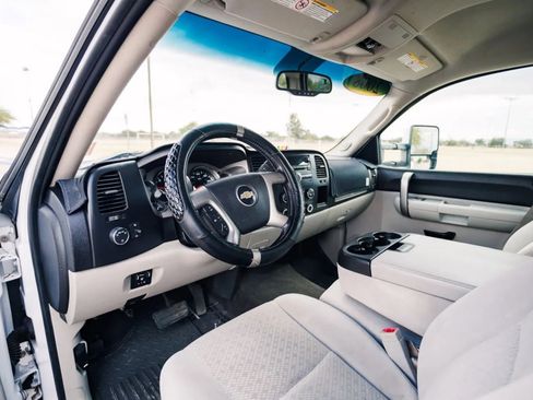 Used 2008 Chevrolet Silverado 3500 LT image 12