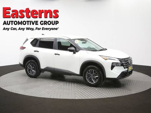 Used 2024 Nissan Rogue S AWD/4WD image 48