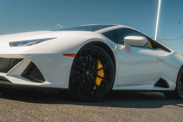 Used 2020 Lamborghini Huracan EVO RWD image 29