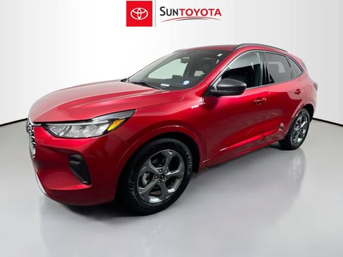 Used 2024 Ford Escape ST-Line image 9