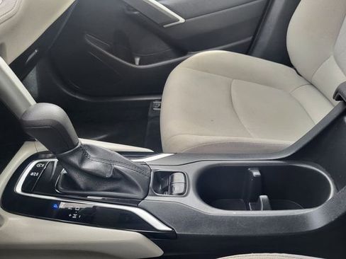 Used 2023 Toyota Corolla Cross L image 19