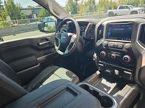 Used 2019 Chevrolet Silverado 1500 LTZ AWD/4WD image 10