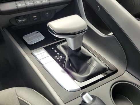 New 2026 Hyundai Elantra SEL Sport FWD image 15