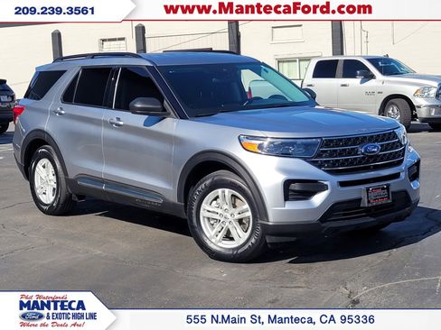 Used 2023 Ford Explorer XLT image 1