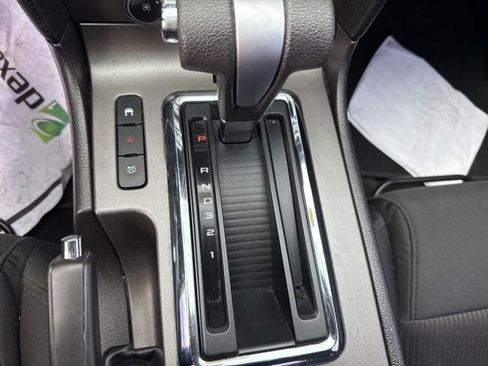 Used 2010 Ford Mustang Coupe image 30