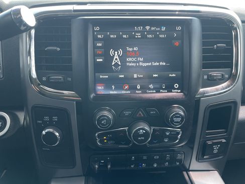 Used 2018 RAM 2500 Laramie w/ Sport Appearance Group AWD/4WD image 23