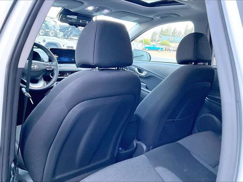 Used 2023 Hyundai Kona SEL FWD image 12