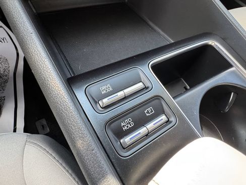 Used 2025 Hyundai Sonata SEL FWD image 27