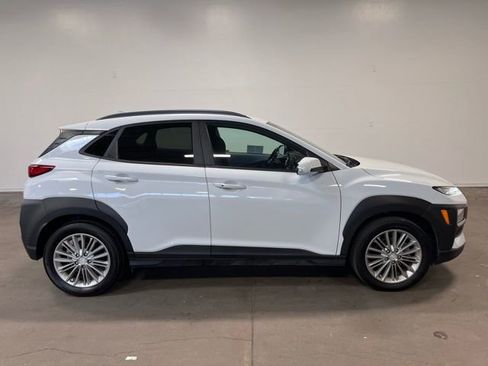 Used 2020 Hyundai Kona SEL Plus image 2