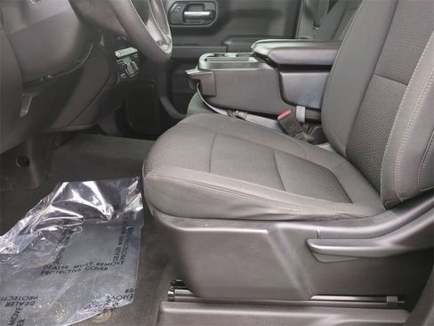 Certified 2021 Chevrolet Silverado 1500 Custom Trail Boss w/ LPO, Dark Essentials Package image 17