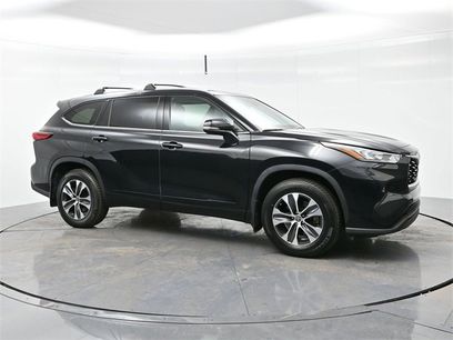 Used 2022 Toyota Highlander XLE