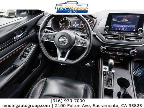 Used 2022 Nissan Altima 2.5 SR image 14
