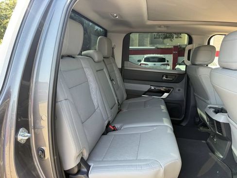 Used 2024 Toyota Tundra Limited AWD/4WD image 35