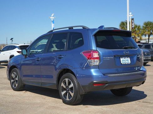 Used 2017 Subaru Forester 2.5i Premium image 4
