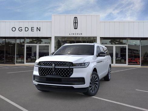 New 2026 Lincoln Navigator L Black Label AWD/4WD image 2
