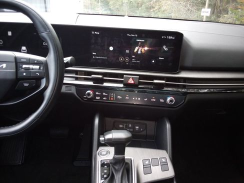 Used 2026 Kia Sportage X-Line w/ X-Line Technology Package image 17