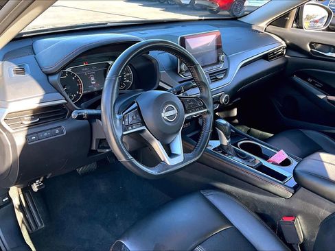 Used 2024 Nissan Altima 2.5 SR image 17