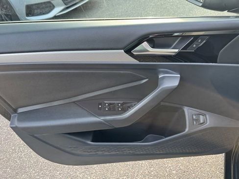 Used 2020 Volkswagen Jetta R-Line w/ R-Line Cold Weather Package image 26