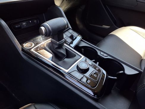 Certified 2023 Kia Sportage EX FWD image 17