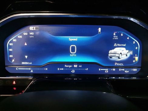 Used 2024 Chevrolet Silverado 1500 LT image 18