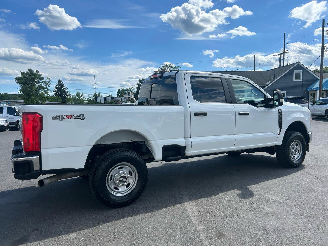 Used 2023 Ford F250 XL w/ XL Driver Assist Package AWD/4WD image 5