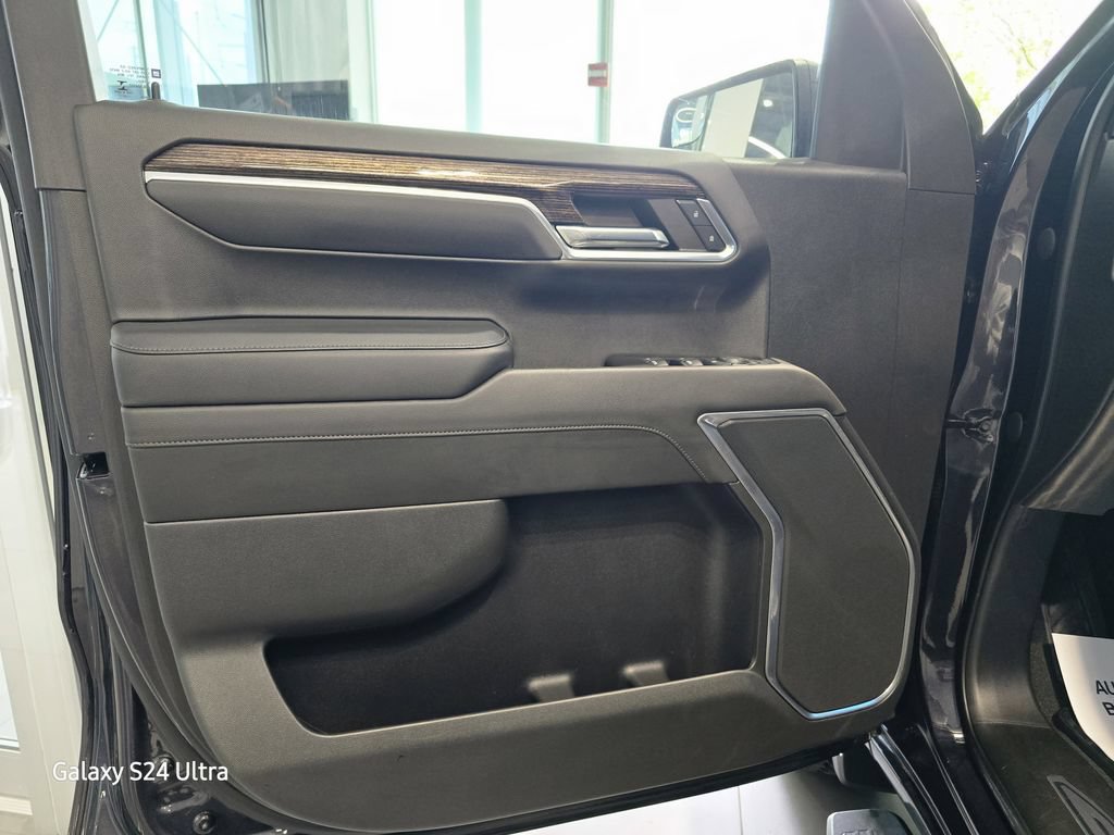Used 2022 GMC Sierra 1500 Elevation AWD/4WD image 10