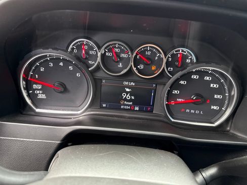 Used 2022 Chevrolet Silverado 1500 LT AWD/4WD image 24