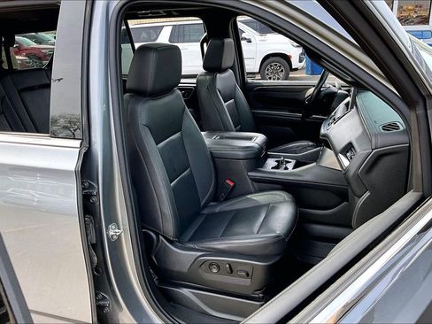 Used 2022 Chevrolet Tahoe LT AWD/4WD image 29