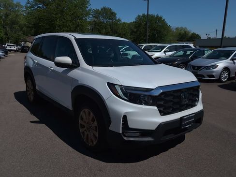 Used 2023 Honda Passport EX-L image 2