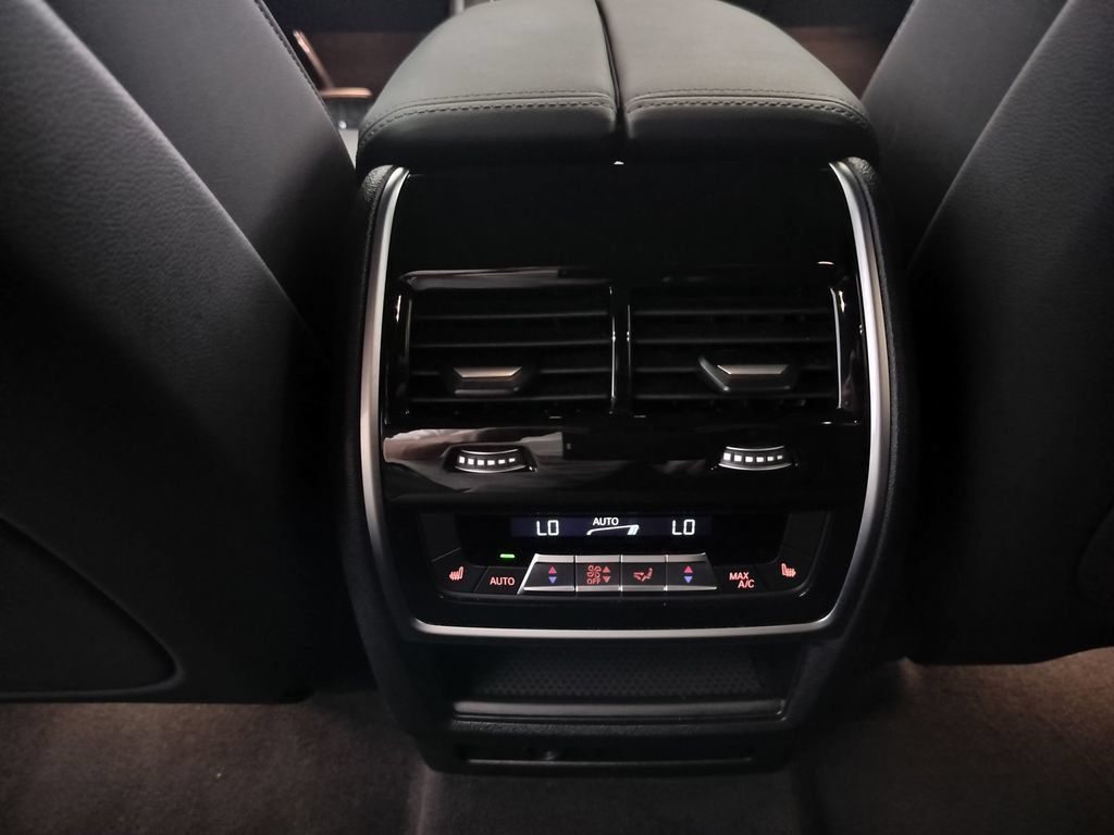 Certified 2026 BMW X5 M60i AWD/4WD image 21