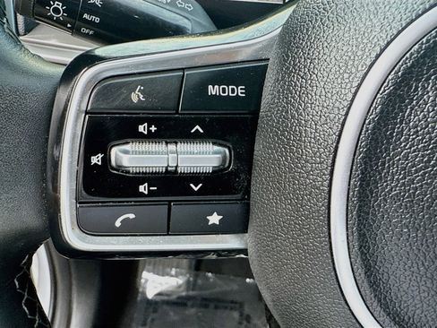 Used 2024 Kia Sorento S w/ Panoramic Sunroof Package FWD image 36