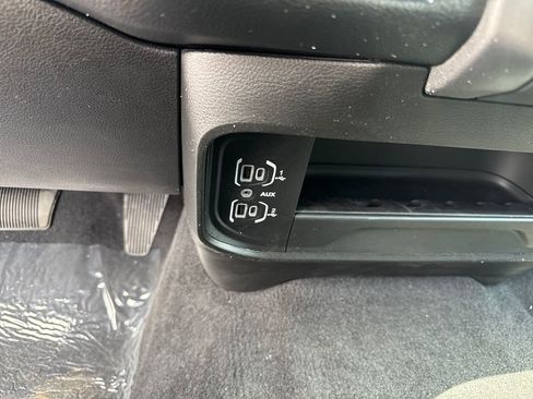 New 2026 RAM 3500 Big Horn AWD/4WD image 26