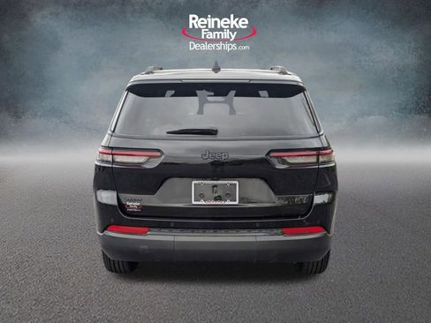 Used 2024 Jeep Grand Cherokee L Laredo image 6