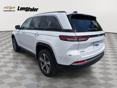 Used 2022 Jeep Grand Cherokee Limited 4xe w/ Luxury Tech Group II AWD/4WD image 3