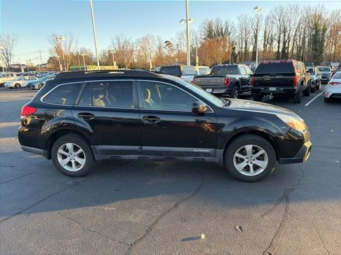 Used 2013 Subaru Outback 2.5i Premium image 5