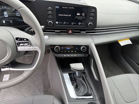 New 2026 Hyundai Elantra Sport image 15