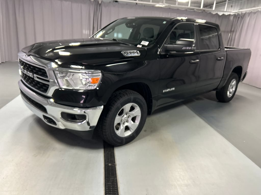 Used 2023 RAM 1500 Big Horn AWD/4WD image 3