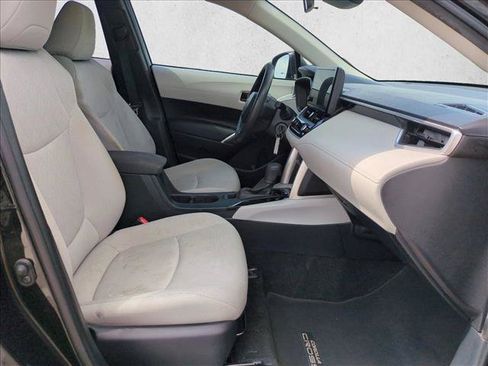 Used 2023 Toyota Corolla Cross L FWD image 21