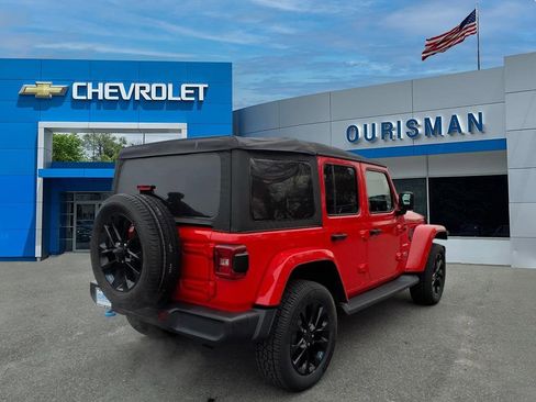 Used 2022 Jeep Wrangler Unlimited Sahara image 3