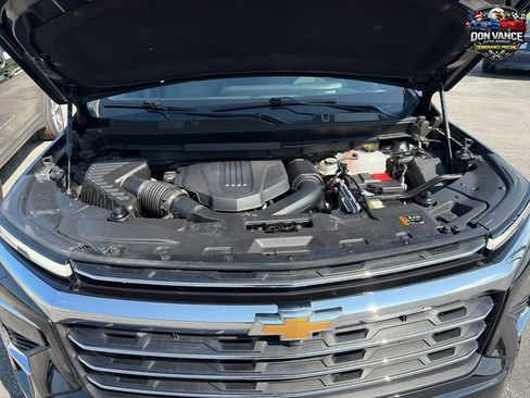 Used 2024 Chevrolet Traverse LT AWD/4WD image 20