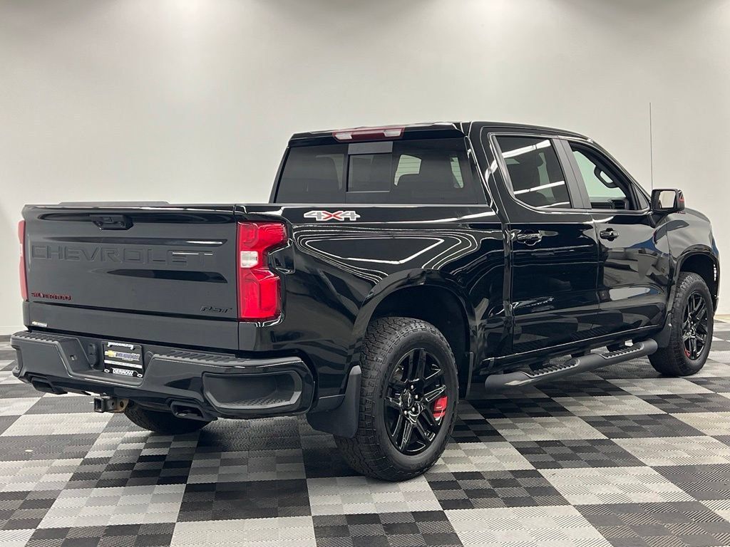 Used 2022 Chevrolet Silverado 1500 RST w/ Redline Edition AWD/4WD image 10