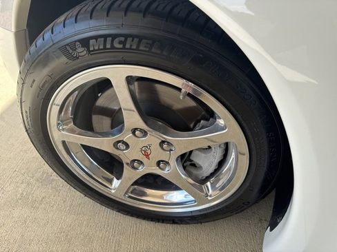 Used 2002 Chevrolet Corvette Convertible w/ Preferred Equipment Group1 image 42