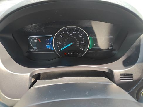 Used 2017 Ford Explorer XLT w/ Equipment Group 202A FWD image 9