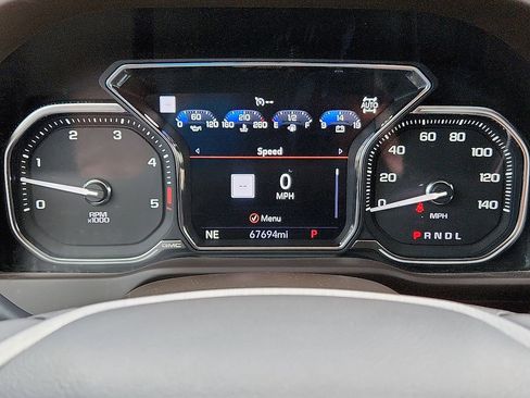 Used 2023 GMC Sierra 3500 Denali image 10
