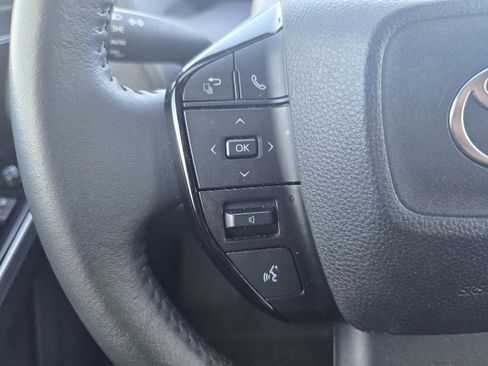 Used 2025 Toyota bZ4X XLE w/ Weather Package image 11