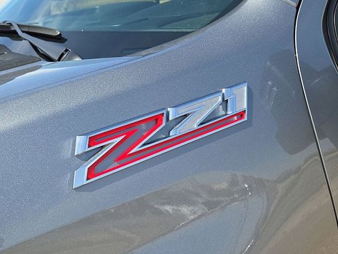 Used 2025 Chevrolet Silverado 2500 Custom w/ Custom Convenience Package image 11